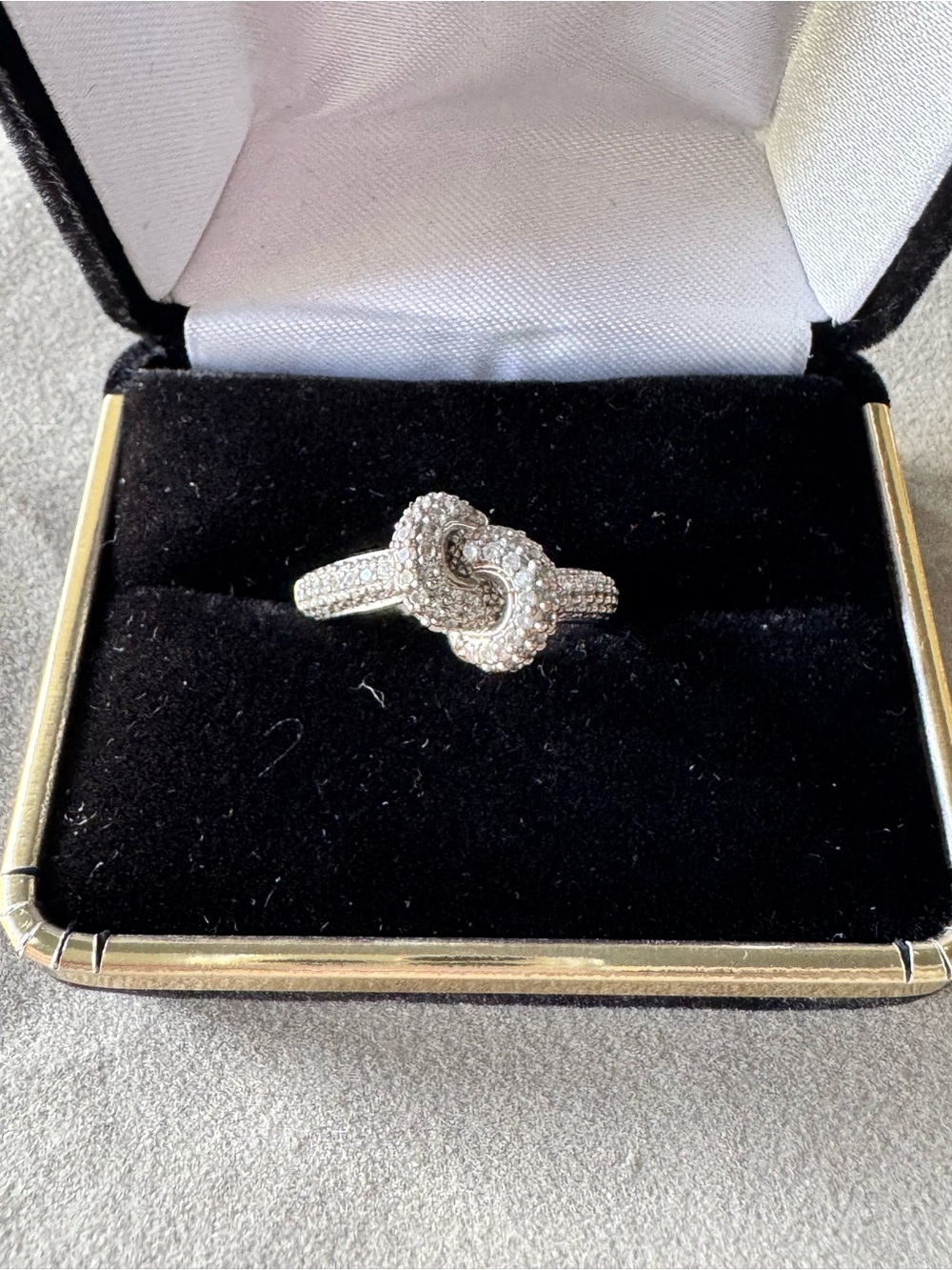 Sterling Silver Knot Pavé Ring - Elegant Women's Jewelry size 7